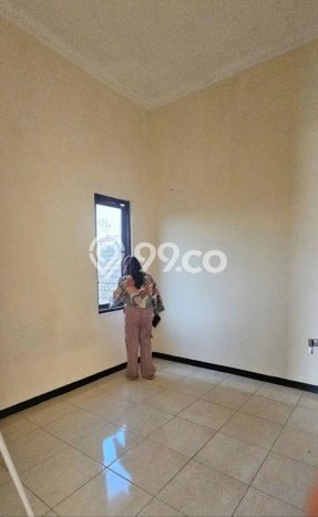 Dijual Rumah 5 Kamar Lokasi Strategis Nyaman dan Strategis di Tembalang Dijual Rumah 5 Kamar Lokasi Strategis Nyaman dan Strategis di Tembalang