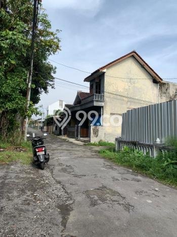 Cocok Untuk Investasi! For Sale Kost di Sleman 11 Kamar Cocok Untuk Investasi! For Sale Kost di Sleman 11 Kamar