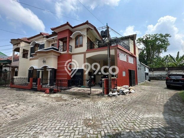 Dijual Rumah Luas Elegan Dengan View Eksklusif di Sleman, Yogyakarta Dijual Rumah Luas Elegan Dengan View Eksklusif di Sleman, Yogyakarta