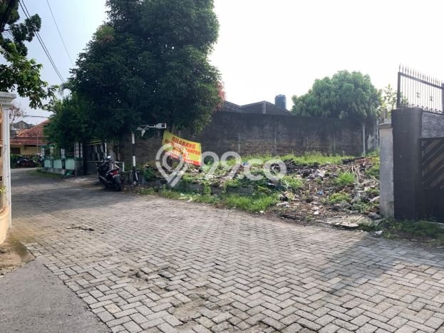 Lahan Strategis di Sleman Dijual dengan Luas 267m2 Lahan Strategis di Sleman Dijual dengan Luas 267m2