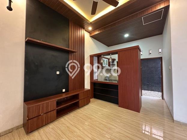 For Sale Rumah 2 Kamar Lokasi Strategis Nyaman dan Strategis di Depok For Sale Rumah 2 Kamar Lokasi Strategis Nyaman dan Strategis di Depok