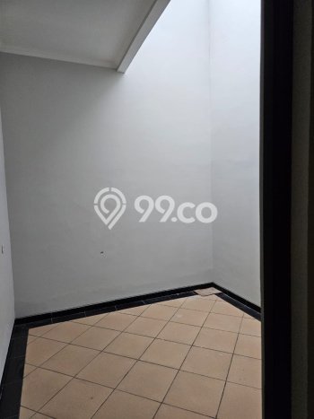 For Sale Rumah 3 Kamar Lokasi Strategis Nyaman dan Strategis di Kebon Jeruk For Sale Rumah 3 Kamar Lokasi Strategis Nyaman dan Strategis di Kebon Jeruk