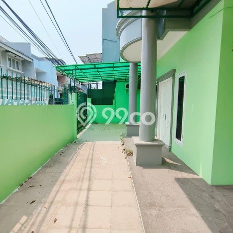 Siap Huni Rumah Mewah 3 Kamar di Kebon Jeruk Dekat ke Mana Saja Siap Huni Rumah Mewah 3 Kamar di Kebon Jeruk Dekat ke Mana Saja