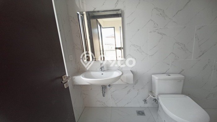 Jual Rumah Strategis Bagus Punya 4 KT di Tangerang Tangerang SHM Jual Rumah Strategis Bagus Punya 4 KT di Tangerang Tangerang SHM