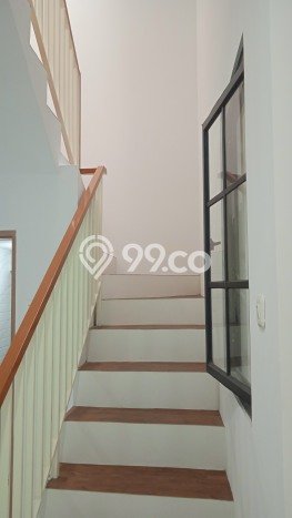 Rumah Area Strategis di Tomang, Jakarta Barat, LT 85m² Bangunan 160m² Rumah Area Strategis di Tomang, Jakarta Barat, LT 85m² Bangunan 160m²