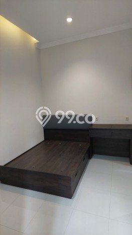 Disewakan! Rumah 4 Kamar Tidur &
4 Kamar Mandi di Alam Sutera, Tangerang Disewakan! Rumah 4 Kamar Tidur &
4 Kamar Mandi di Alam Sutera, Tangerang
