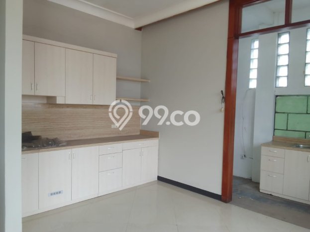 Dijual Rumah Mewah Megah Dengan View Cantik di Meruya, Jakarta Barat Dijual Rumah Mewah Megah Dengan View Cantik di Meruya, Jakarta Barat