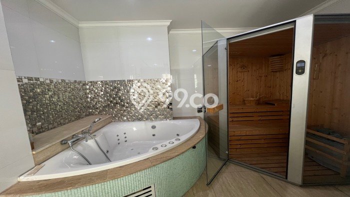 For Sale! Luxury House LT 240m2 Desain Elegan di Pantai Indah Kapuk For Sale! Luxury House LT 240m2 Desain Elegan di Pantai Indah Kapuk
