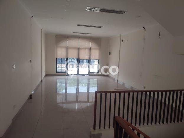 Disewakan Ruko di Kawasan Ramai Gading Serpong Luas 240m2 Disewakan Ruko di Kawasan Ramai Gading Serpong Luas 240m2