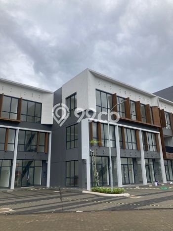 Ruko Komersial Disewakan di BSD Tangerang Selatan Luas 250m2 Ruko Komersial Disewakan di BSD Tangerang Selatan Luas 250m2