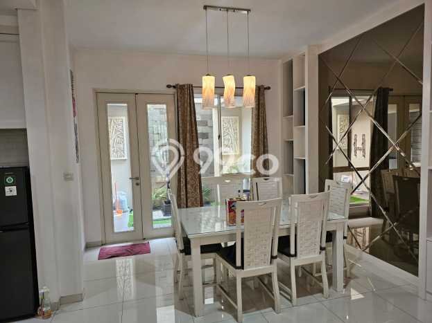 Jual Rumah Luas Elegan Dengan View Eksklusif di Alam Sutera, Tangerang Jual Rumah Luas Elegan Dengan View Eksklusif di Alam Sutera, Tangerang