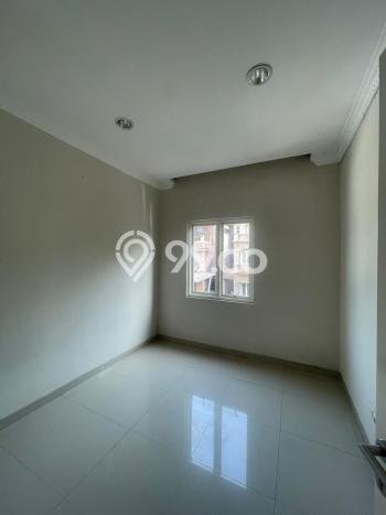 Jarang Ada! Rumah Sewa 4 Kamar Nyaman Siap Huni Alam Sutera Jarang Ada! Rumah Sewa 4 Kamar Nyaman Siap Huni Alam Sutera