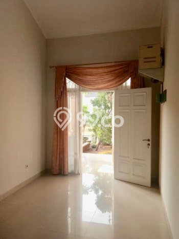 Disewakan Rumah Harga Terjangkau di Alam Sutera Tangerang dengan 2 KT Disewakan Rumah Harga Terjangkau di Alam Sutera Tangerang dengan 2 KT