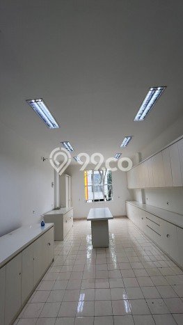 Ruko untuk Disewa di Pusat Tangerang Luas Bangunan 270m2 Ruko untuk Disewa di Pusat Tangerang Luas Bangunan 270m2