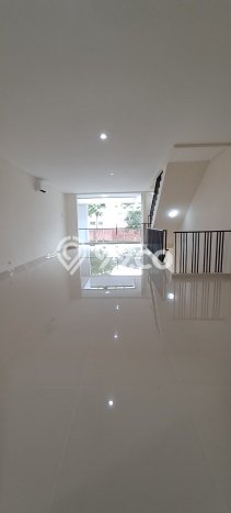 Disewakan Ruko di Kawasan Ramai Gading Serpong Luas 268m2 Disewakan Ruko di Kawasan Ramai Gading Serpong Luas 268m2