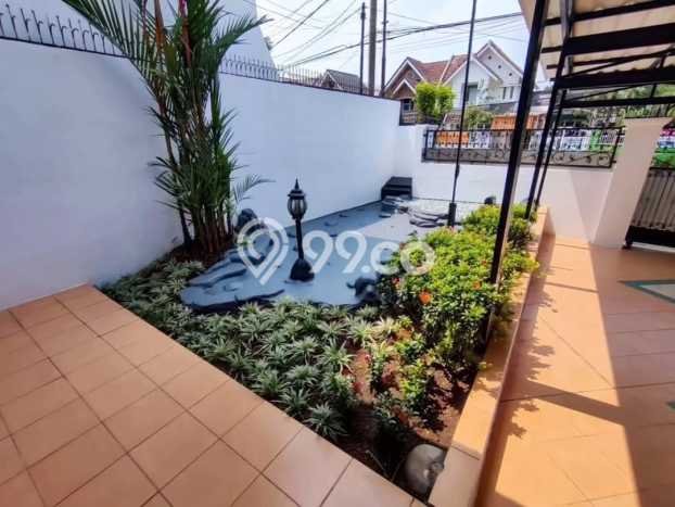 Rumah Mewah LB 240m2 Siap Huni Desain Elegan di BSD Griya Loka, Tangerang Rumah Mewah LB 240m2 Siap Huni Desain Elegan di BSD Griya Loka, Tangerang
