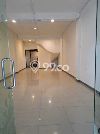 Area Ramai! Ruko Dijual di Kelapa Gading untuk Bisnis Luas Bangunan 76m2 Area Ramai! Ruko Dijual di Kelapa Gading untuk Bisnis Luas Bangunan 76m2