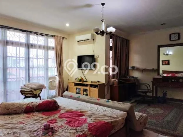 Siap Huni Rumah Mewah 7 Kamar di Pulo Gadung Dekat ke Mana Saja Siap Huni Rumah Mewah 7 Kamar di Pulo Gadung Dekat ke Mana Saja