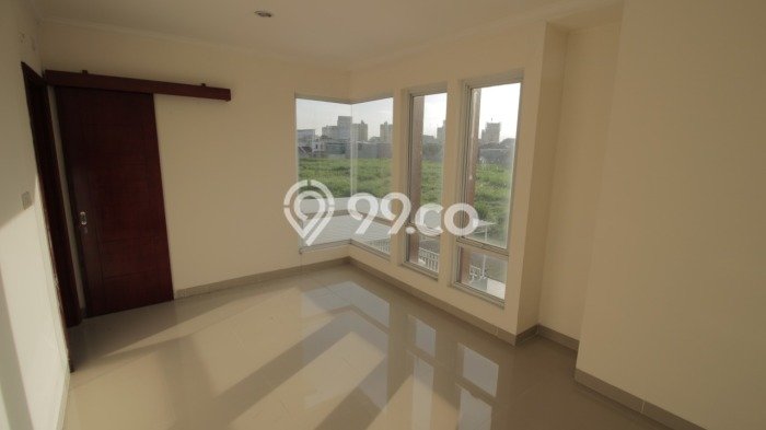 Rumah Minimalis 3 KT LT 180m2 di Modernland Rumah Minimalis 3 KT LT 180m2 di Modernland