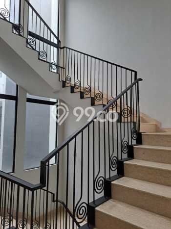 Rumah Luxury Modern Tanpa Renovasi di Alam Sutera Tangerang Rumah Luxury Modern Tanpa Renovasi di Alam Sutera Tangerang