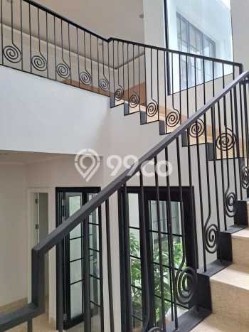 Rumah Luxury Modern Tanpa Renovasi di Alam Sutera Tangerang Rumah Luxury Modern Tanpa Renovasi di Alam Sutera Tangerang