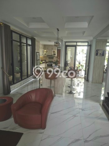 Hunian Mewah LB 238m2 Siap Huni Desain Elegan di BSD, Tangerang Hunian Mewah LB 238m2 Siap Huni Desain Elegan di BSD, Tangerang