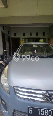 Jual Rumah Bagus Siap Huni LB 175m2 di Ciputat, Tangerang Selatan Jual Rumah Bagus Siap Huni LB 175m2 di Ciputat, Tangerang Selatan