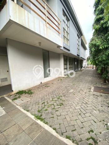 Hunian Mewah LB 800m2 Siap Pakai Desain Elegan di Bintaro, Jakarta Selatan Hunian Mewah LB 800m2 Siap Pakai Desain Elegan di Bintaro, Jakarta Selatan