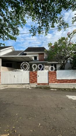Jual Rumah Strategis Bagus Punya 2 KT di Cinere Depok SHM Jual Rumah Strategis Bagus Punya 2 KT di Cinere Depok SHM