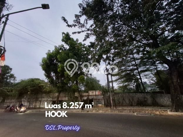 Tanah Dijual Lokasi Strategis di Jakarta Selatan dengan Luas 8257m2 Tanah Dijual Lokasi Strategis di Jakarta Selatan dengan Luas 8257m2