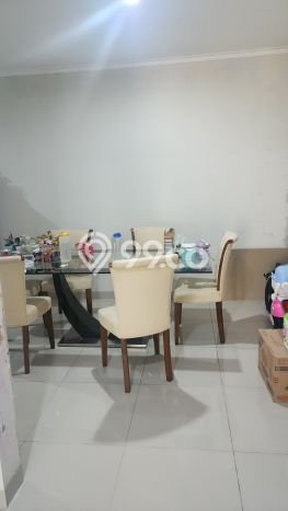 Jual Rumah Eksklusif 2 KT di Gading Serpong, Tangerang Jual Rumah Eksklusif 2 KT di Gading Serpong, Tangerang