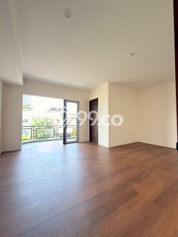 Rumah Elit Modern Siap Huni di Alam Sutera Tangerang Rumah Elit Modern Siap Huni di Alam Sutera Tangerang