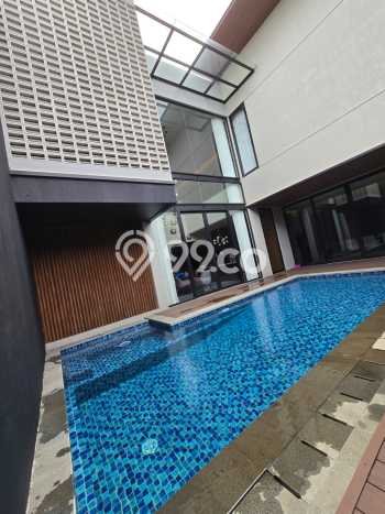 Rumah Luxury Modern Siap Huni di BSD Tangerang Rumah Luxury Modern Siap Huni di BSD Tangerang