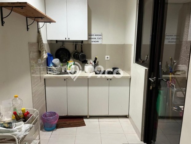 Kost Dijual di Gading Serpong dengan 8 KT dan Luas 145m2 Kost Dijual di Gading Serpong dengan 8 KT dan Luas 145m2