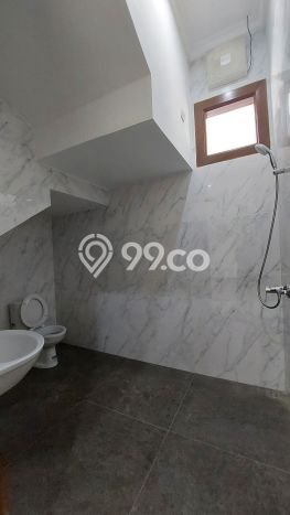 Rumah Elit Modern Siap Huni di BSD Tangerang Rumah Elit Modern Siap Huni di BSD Tangerang