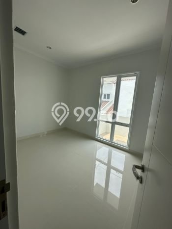HARGA SPECIAL! Rumah Asri area Gading Serpong, Tangerang, LT 144m² LB 174m² BISA KPR! HARGA SPECIAL! Rumah Asri area Gading Serpong, Tangerang, LT 144m² LB 174m² BISA KPR!