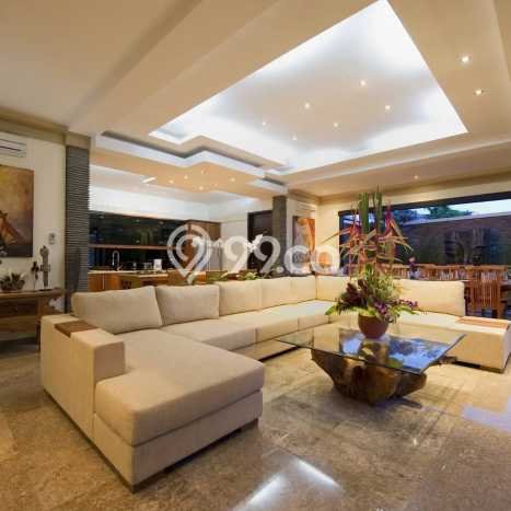 For Sale! Luxury House LT 1700m2 Desain Modern di Seminyak For Sale! Luxury House LT 1700m2 Desain Modern di Seminyak