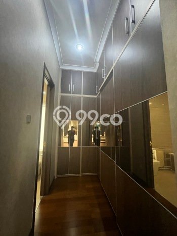 Jual Rumah Luas Megah Dengan View Eksklusif di Gading Serpong, Tangerang Jual Rumah Luas Megah Dengan View Eksklusif di Gading Serpong, Tangerang