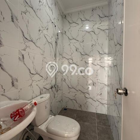 Dijual Rumah Strategis Bagus Punya 4 KT di BSD Tangerang Selatan SHM Dijual Rumah Strategis Bagus Punya 4 KT di BSD Tangerang Selatan SHM