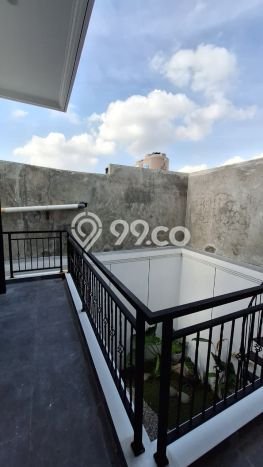 Hot Offer Hunian Premium Ideal dan Luas di BSD, Tangerang Selatan Hot Offer Hunian Premium Ideal dan Luas di BSD, Tangerang Selatan