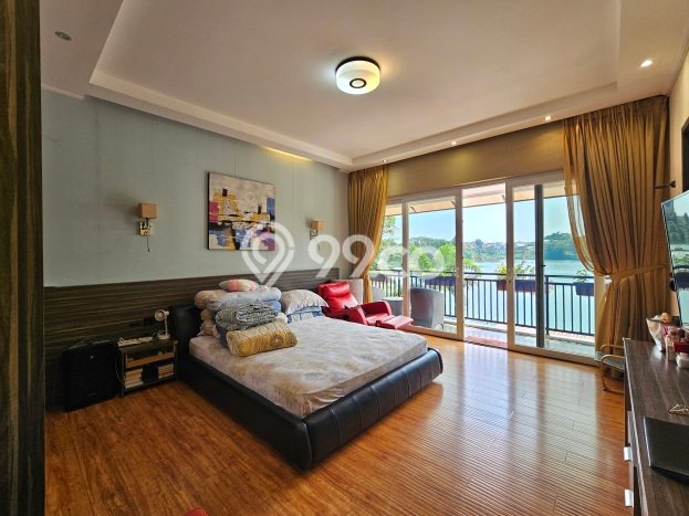 Jual Rumah Luas Megah Dengan View Cantik di Gading Serpong, Tangerang Jual Rumah Luas Megah Dengan View Cantik di Gading Serpong, Tangerang