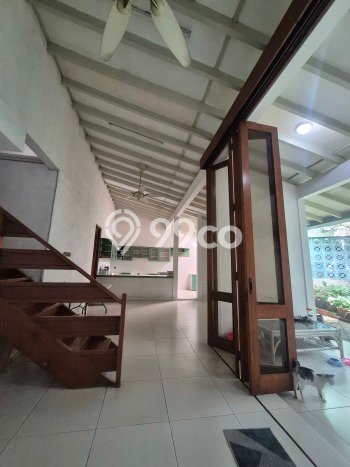 Rumah Luxury Modern Tanpa Renovasi di Puri Indah Jakarta Barat Rumah Luxury Modern Tanpa Renovasi di Puri Indah Jakarta Barat