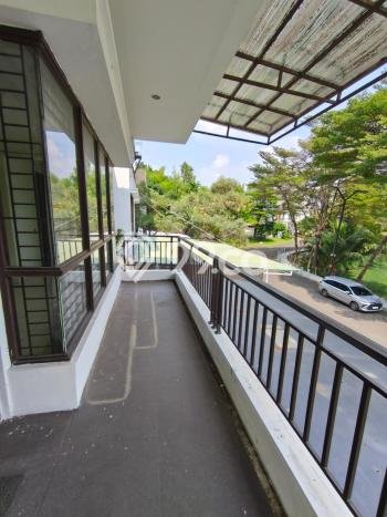 Jual Rumah Mewah Elegan Dengan View Cantik di Gading Serpong, Tangerang Jual Rumah Mewah Elegan Dengan View Cantik di Gading Serpong, Tangerang