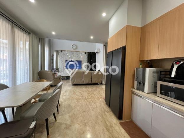 Rumah Luxury Modern Tanpa Renovasi di BSD City Tangerang Rumah Luxury Modern Tanpa Renovasi di BSD City Tangerang