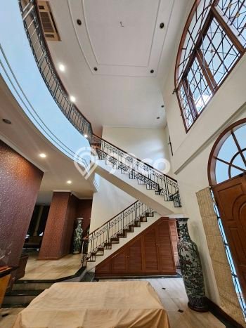 For Sale! Premium House LT 523m2 Desain Elegan di Kedoya Baru For Sale! Premium House LT 523m2 Desain Elegan di Kedoya Baru