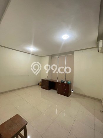 Ready to Use! Premium House LT 160m2 Desain Elegan di Alam Sutera Ready to Use! Premium House LT 160m2 Desain Elegan di Alam Sutera