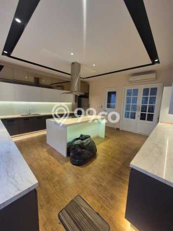 Ready to Use! Luxury House LT 480m2 Desain Modern di Alam Sutera Ready to Use! Luxury House LT 480m2 Desain Modern di Alam Sutera