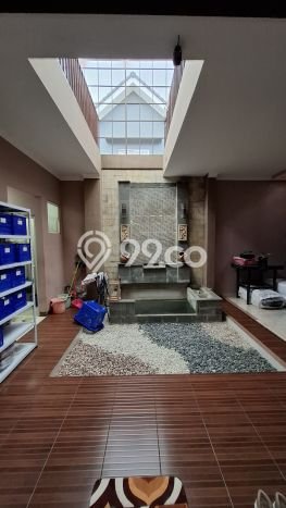 Ready to Use! Luxury House LT 162m2 Desain Modern di BSD Ready to Use! Luxury House LT 162m2 Desain Modern di BSD