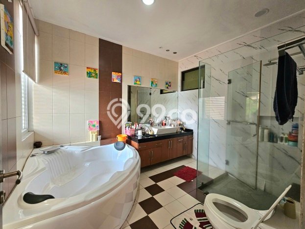 Jual Rumah Luas Megah Dengan View Cantik di Gading Serpong, Tangerang Jual Rumah Luas Megah Dengan View Cantik di Gading Serpong, Tangerang