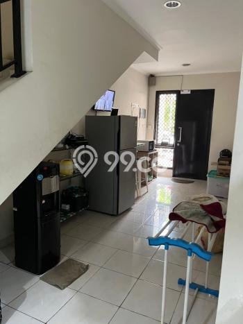Kost Dijual di Gading Serpong dengan 8 KT dan Luas 145m2 Kost Dijual di Gading Serpong dengan 8 KT dan Luas 145m2